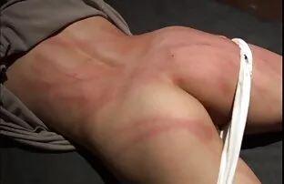 porno Asia se especializa follando a mi prima borracha en masajes