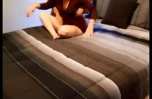 porno Sara Luvv muestra sus habilidades al cojiendo ami prima borracha agente