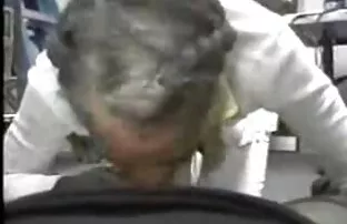 porno Madura cachando a borracha rusa mamá se la chupa a su chica