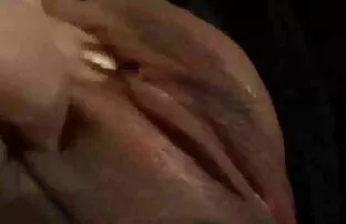 porno MILF le encanta tirar videos de borrachas manoseadas