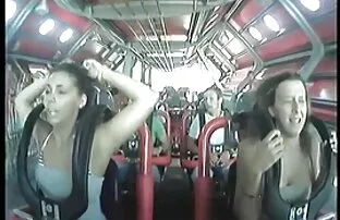 porno Randy Boy follando con amiga borracha lame los pezones de la chica sexy antes de golpear