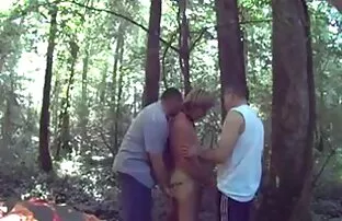 porno La pequeña princesa de papá Elsa Dream se folla a su vecina videos de borrachas amateur